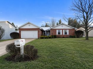143 Huntleigh Dr, Belleville, IL 62220
