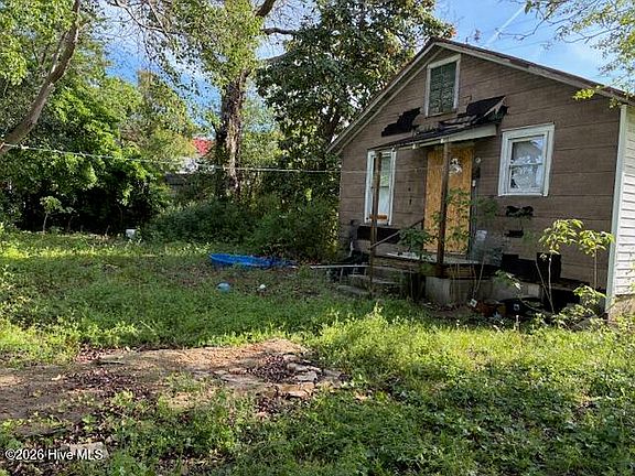 3rd image of 609 Darst Avenue