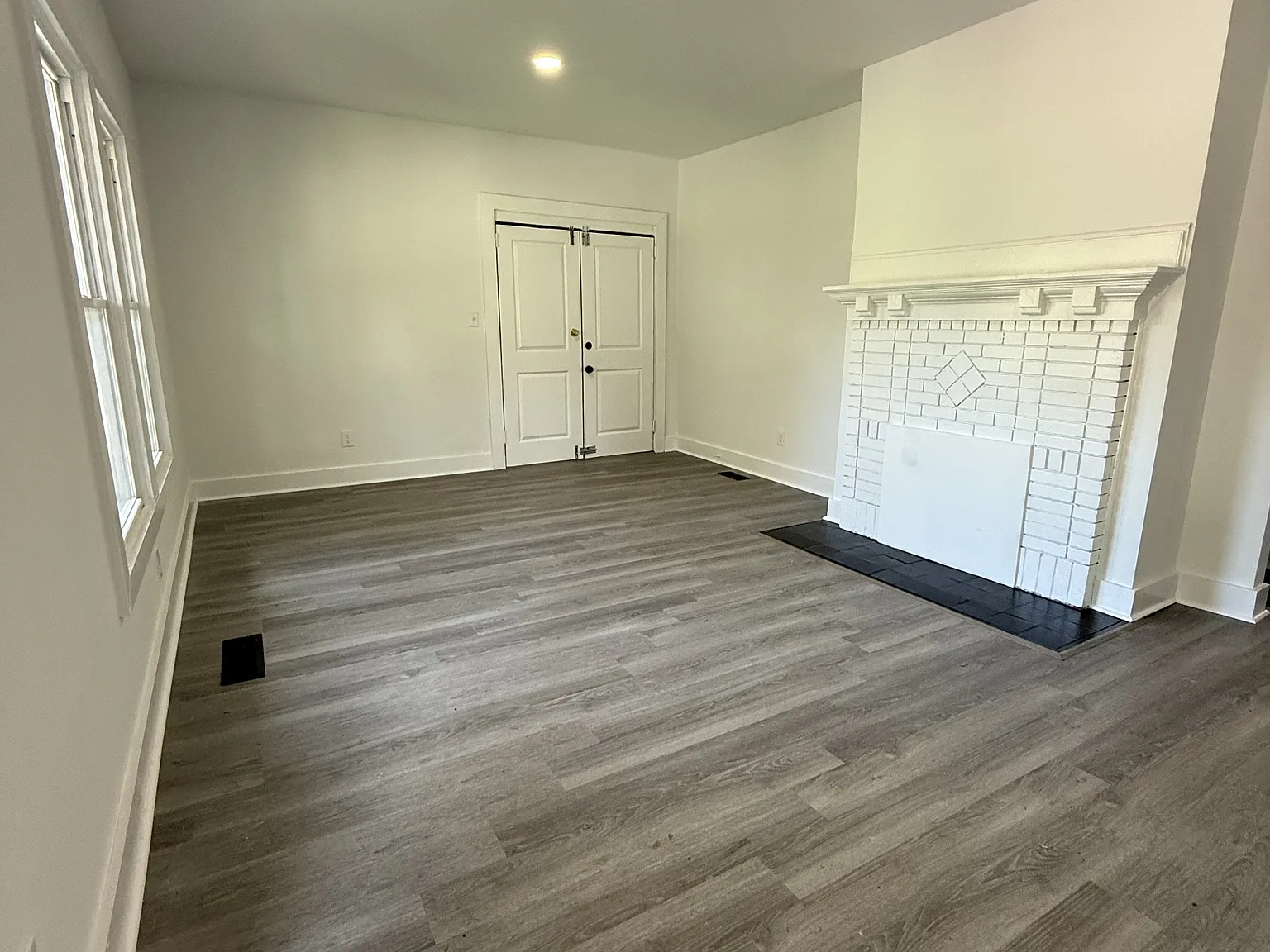 1031 Cotton Avenue Southwest - 1 — Photo 2