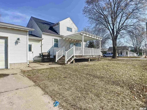 204 W 2nd St, Bennett, IA 52721