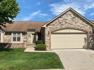 43595 River Bend Dr N, Clinton Township, MI 48038