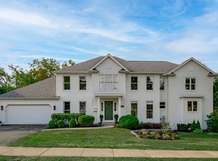369 Hawthorne Blvd, Glen Ellyn, IL
