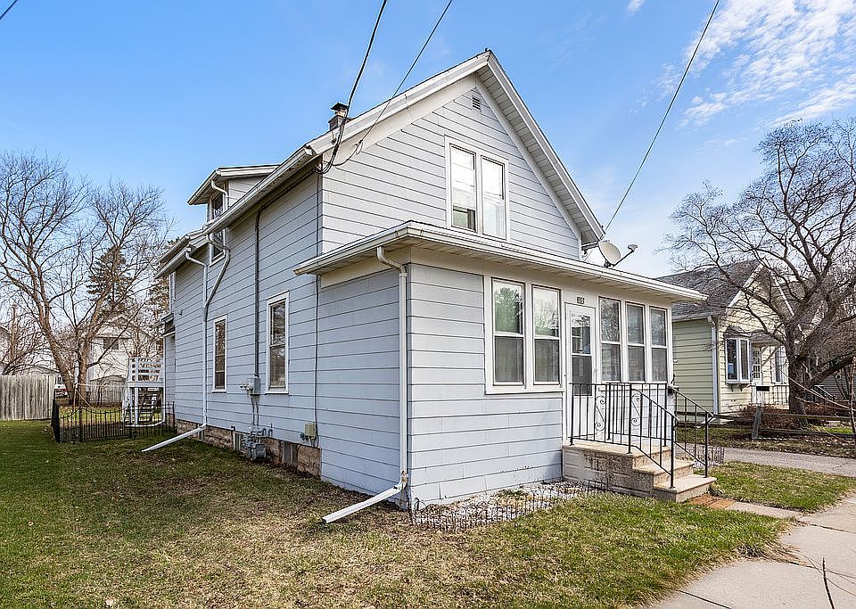 1st image of 900 Harney Ave