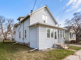 900 Harney Ave, Oshkosh, WI 54901