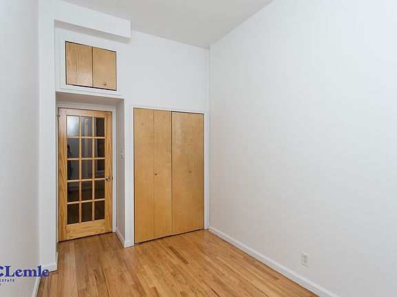 5th image of 216 E 83rd St APT 1D