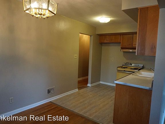 3rd image of 3106 Grand Ave APT 4