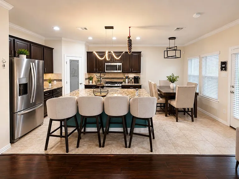313 Briar Park Dr — Photo 8