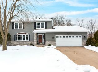 3900 25th Avenue Ct, Rock Island, IL