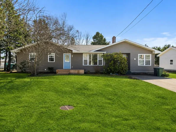 51 Macdougall Dr, Summerside, PE C1N 5E4