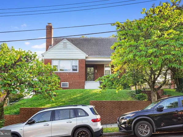 335 Quackenbos St NE, Washington, DC 20011