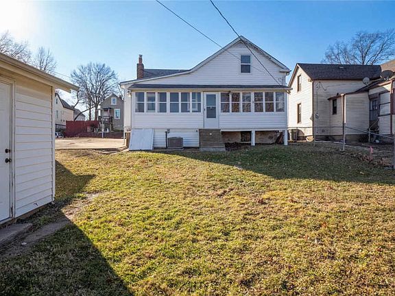 3rd image of 4457 Beck Ave