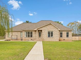 104 Greenlawn Dr NE, Meridianville, AL 35759