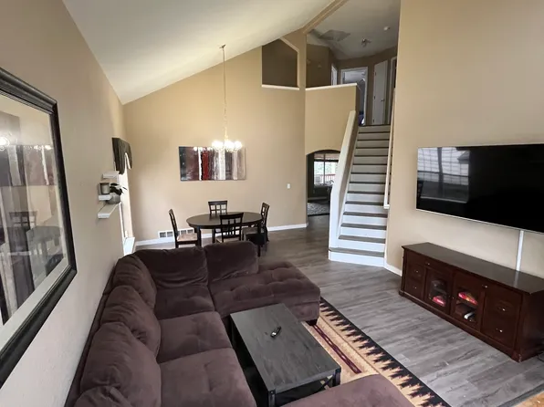 2833 S Ceylon St, Aurora, CO 80013