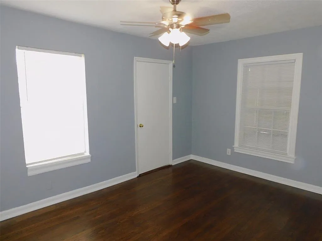 3 bed, 2.0 bath, 1352 sqft, $1,599 — Photo 4