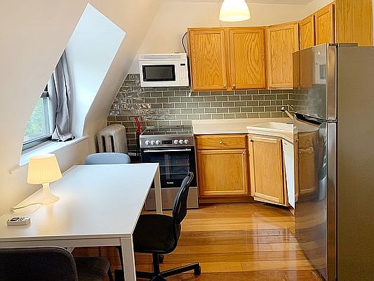 4th image of 296 Manhattan Ave #4F