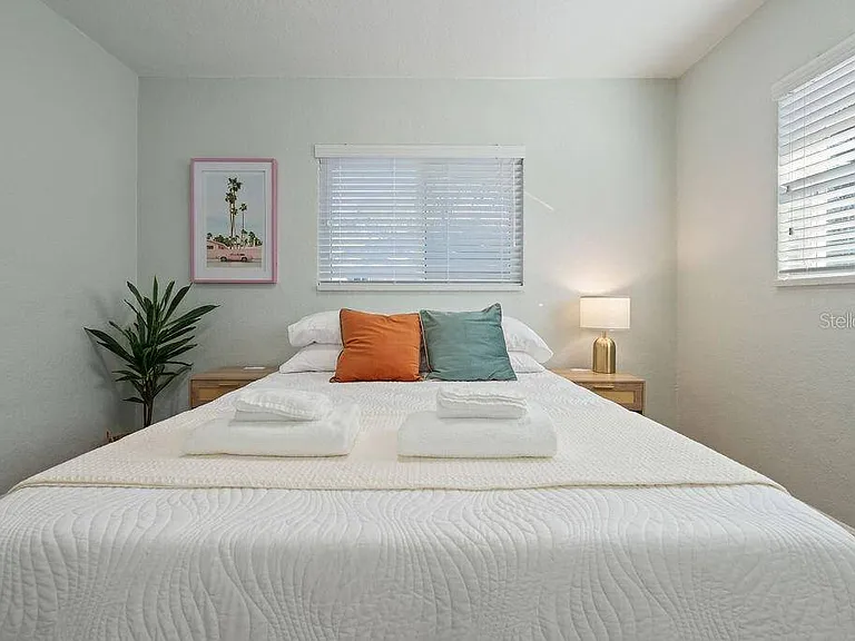 11987 Maple St #2 — Photo 9