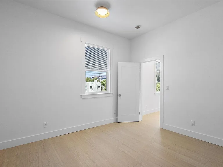 1533 Lafayette St #4 — Photo 17