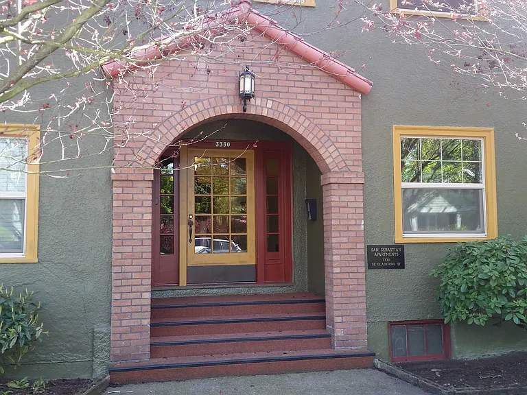 3330 SE Gladstone St — Photo 44