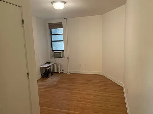 Rented by Flatiron Real Estate Advisors LLC | media 1