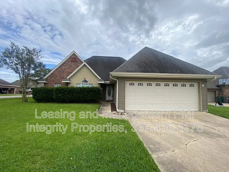 101 Seneca Cir — Photo 1