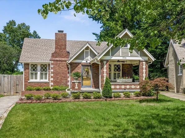 2126 University Cir, Memphis, TN 38112