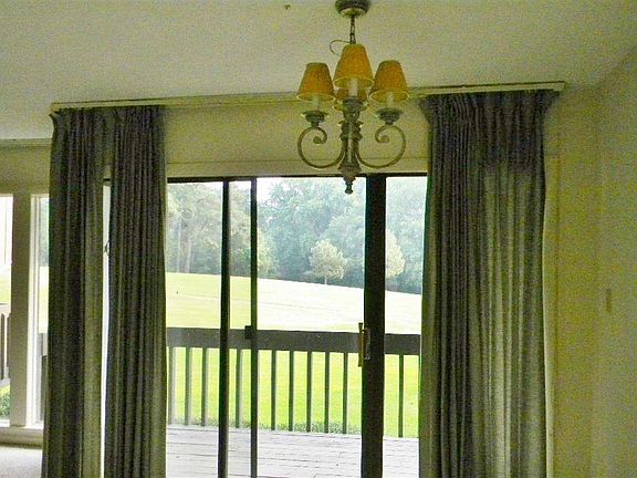 3rd image of 27 Pine Valley Road