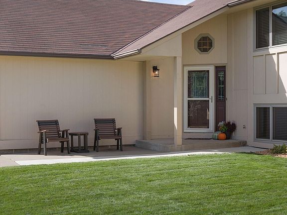 3rd image of 6052 54th St N