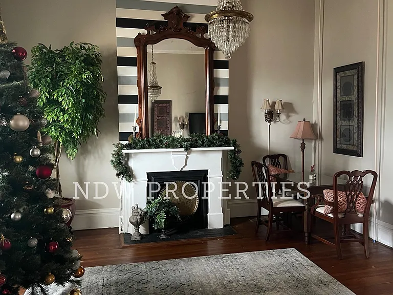 600 Nash St NE — Photo 2