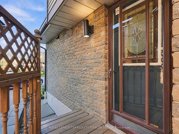 5th image of 54 Andrea Rd