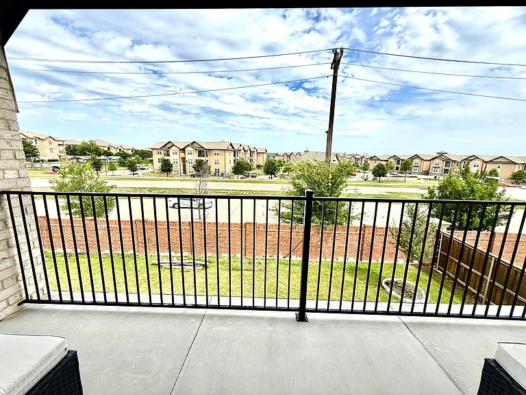 4878 Limousine Ln — Photo 10
