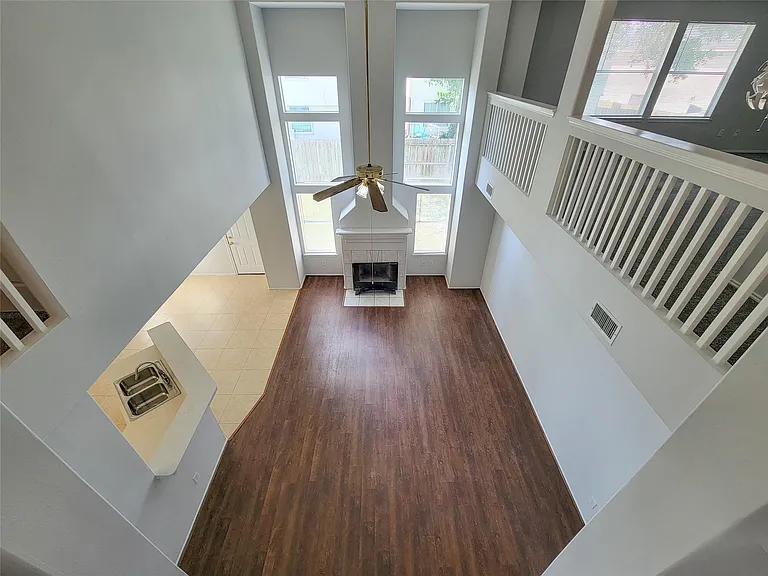 19726 Lindenfield Ct — Photo 35