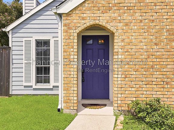 2nd image of 16625 Ivy Grove Dr