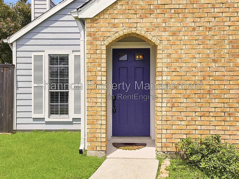 16625 Ivy Grove Dr — Photo 2