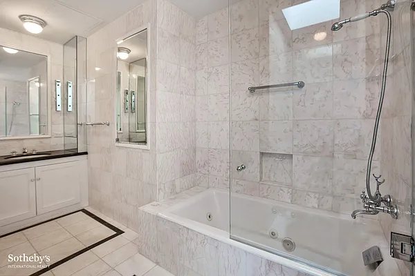 Rented by Sotheby's International Realty | media 9