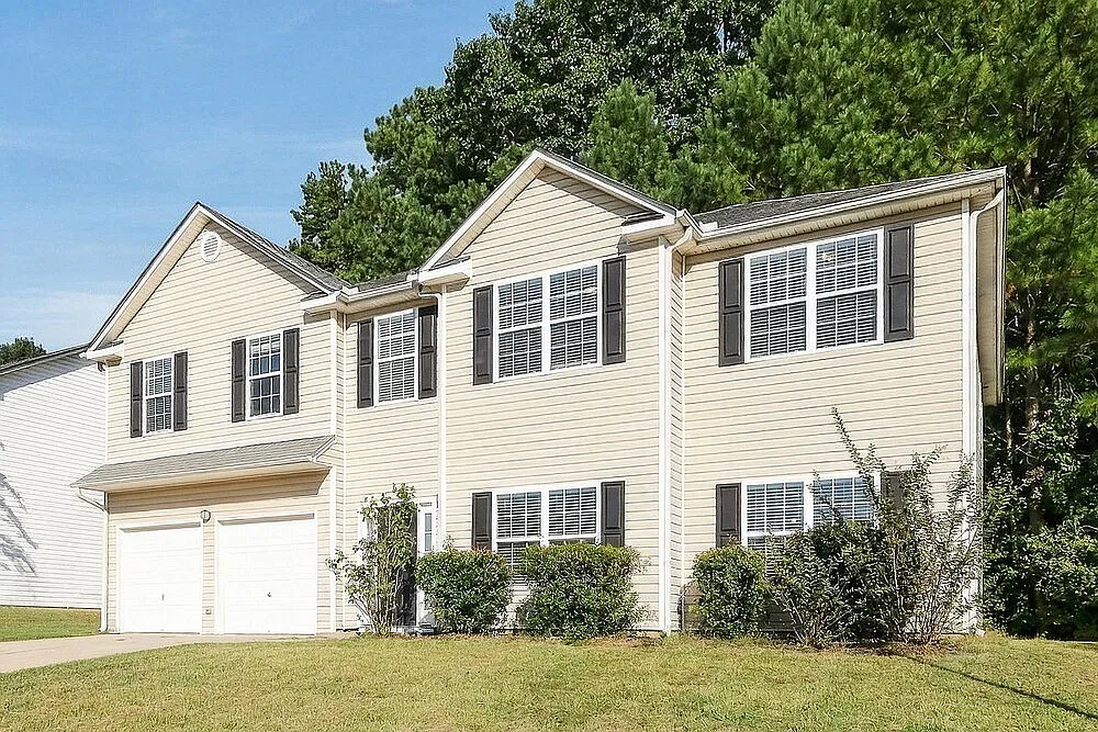 4 bed, 3.5 bath, 3586 sqft, $2,610 — Photo 4