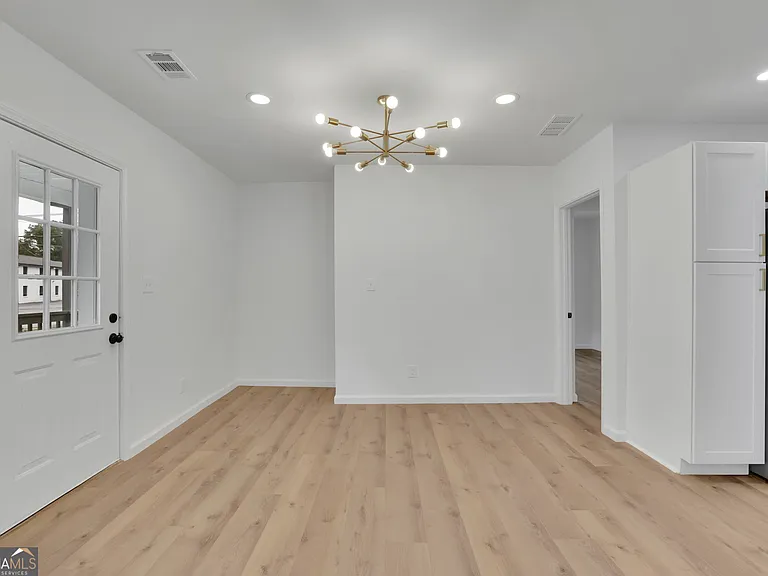 808 S Park Dr SE — Photo 14