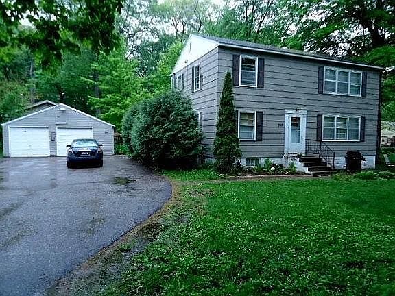 1st image of 21165 Forest Dr