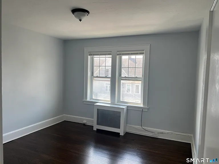 24 Circular Ave #3B — Photo 5