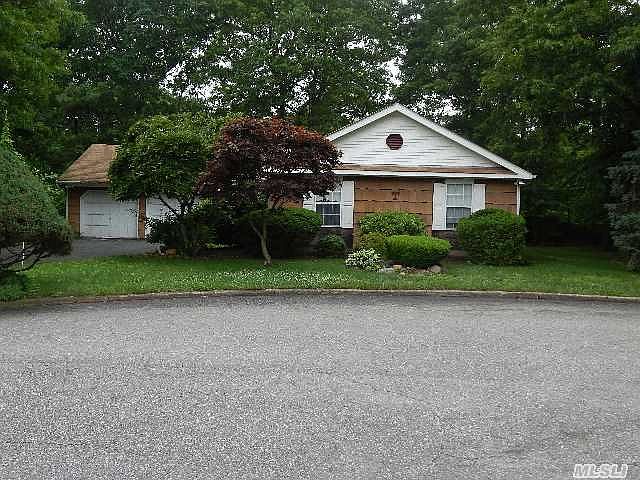 1st image of 10 Franklin Ave