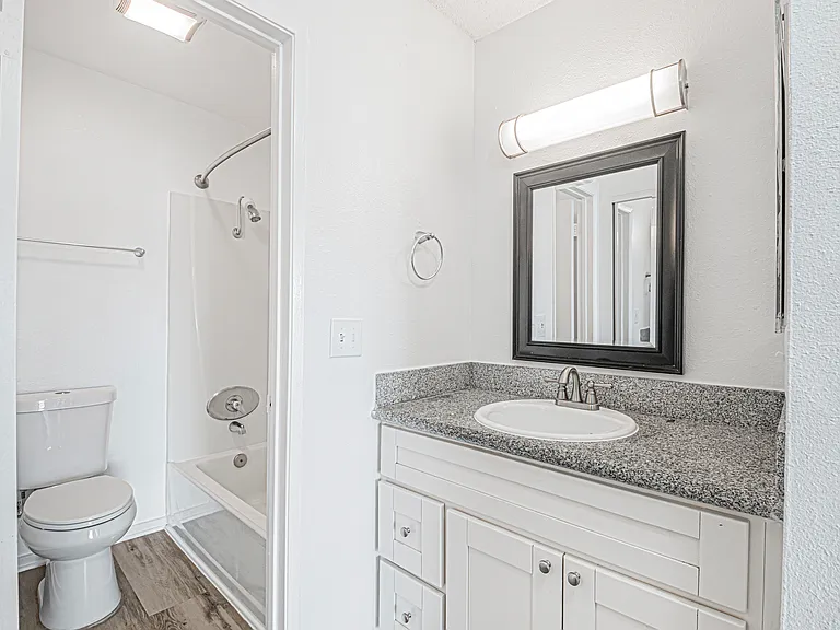 The Allure Apartments — Photo 60