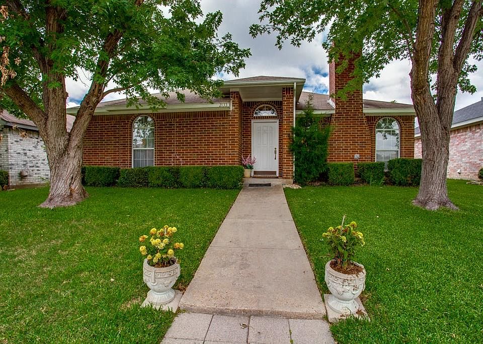 1st image of 2133 Emerald Oaks
