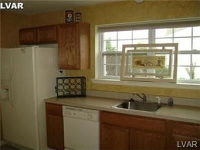 5th image of 6700 Pioneer Dr