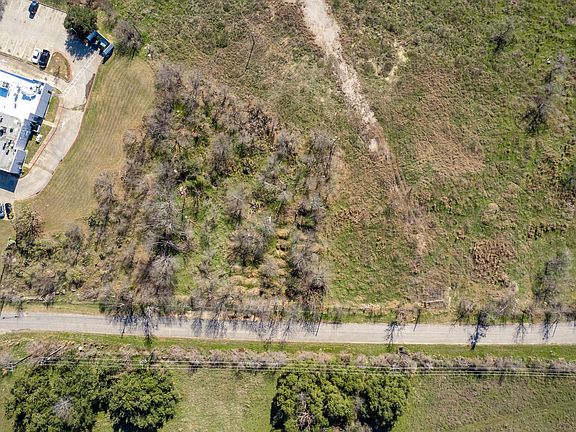 2nd image of 1701 Manchaca Springs Rd