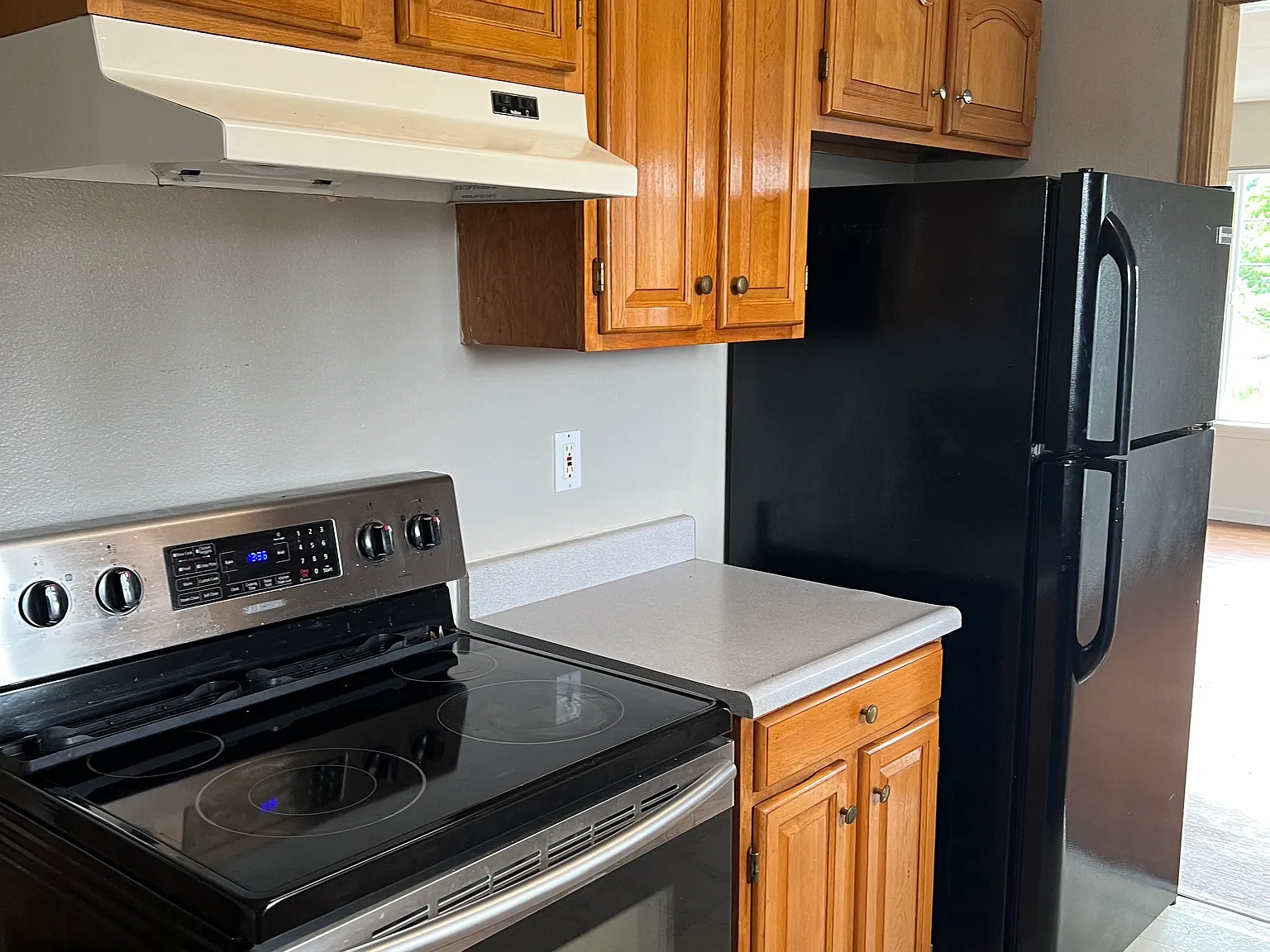 2 bed, 858 sqft, $1,400 — Photo 3