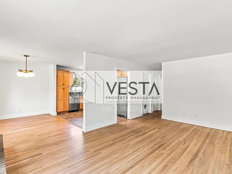 149 Oakdale Rd — Photo 5