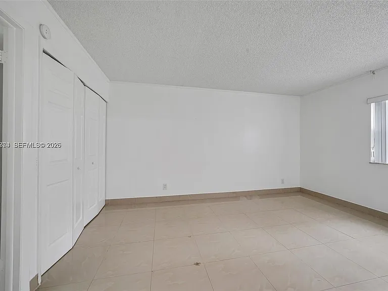 200 Lakeview Dr #101 — Photo 7