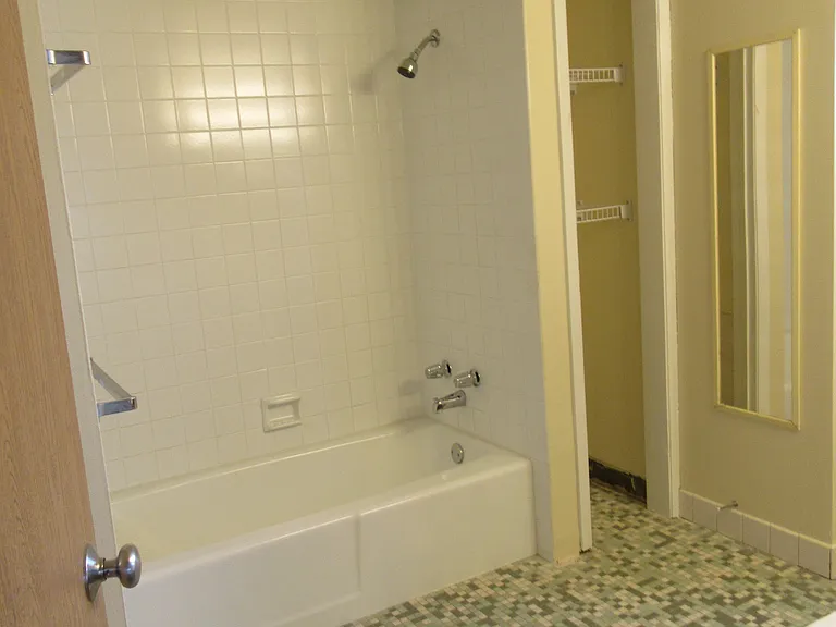 1314 Spring St — Photo 13