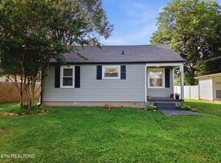 1613 Madison Ave, Maryville, TN 37804