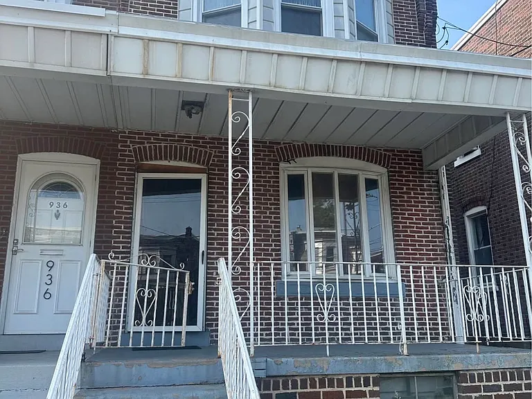 934 W 9th St — Photo 5