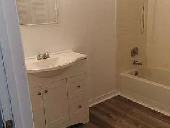 2nd image of 4716 Walden Cir #16